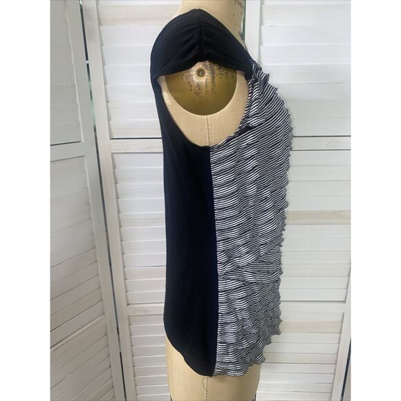 AB Studio Black White Sleeveless Ruffle Front Blouse Poly Blend Large - Picture 2 of 9